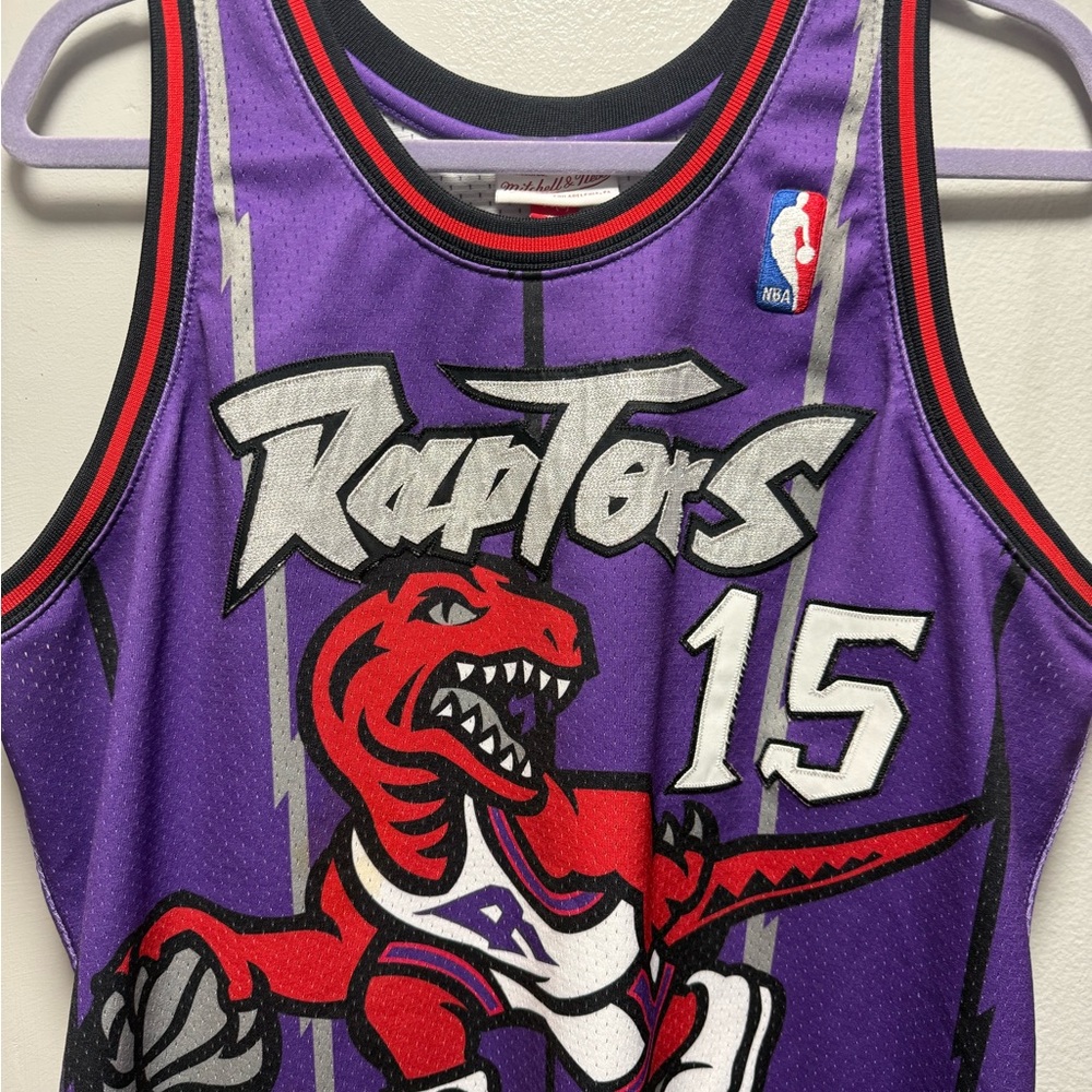 Vince Carter Toronto Raptors 1998-99 Purple Swingman Player Jersey & Pants Set - Picture 6 of 16